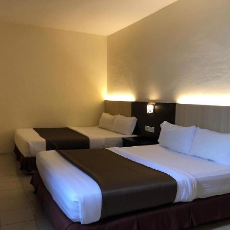Hotel Sarina Mukah Екстериор снимка