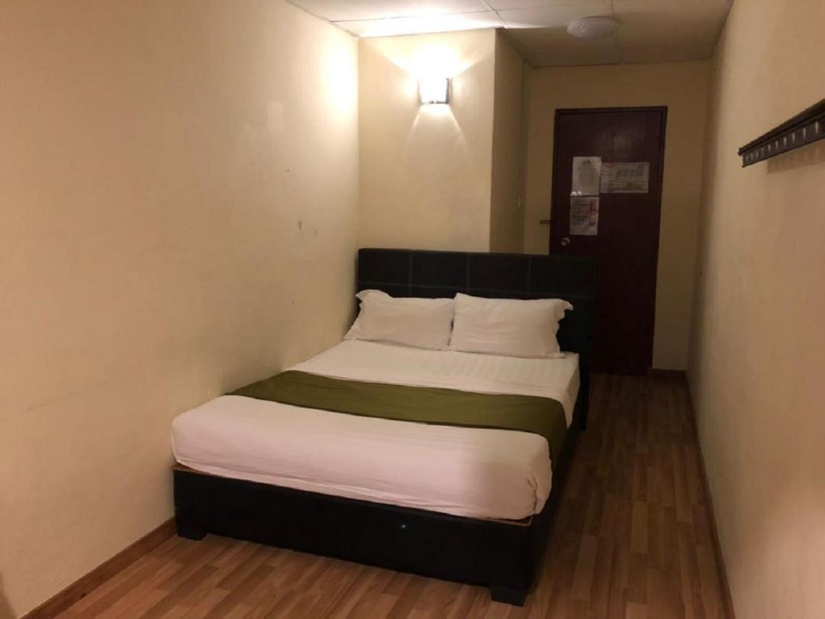 Hotel Sarina Mukah Екстериор снимка
